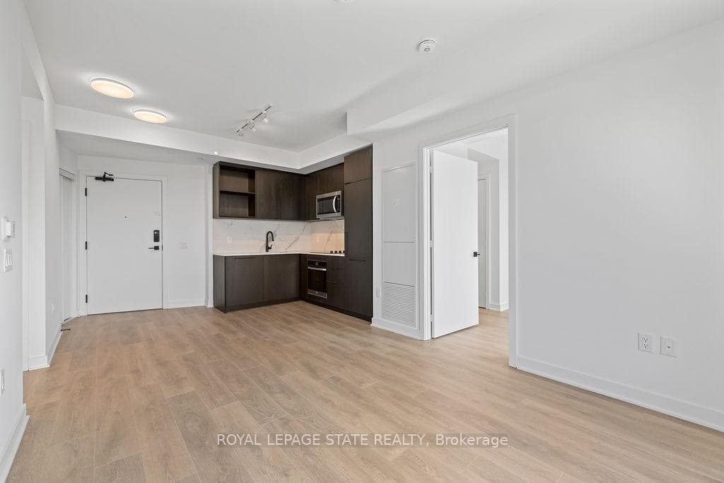 1185 Dupont Street Unit 2109 photo 12