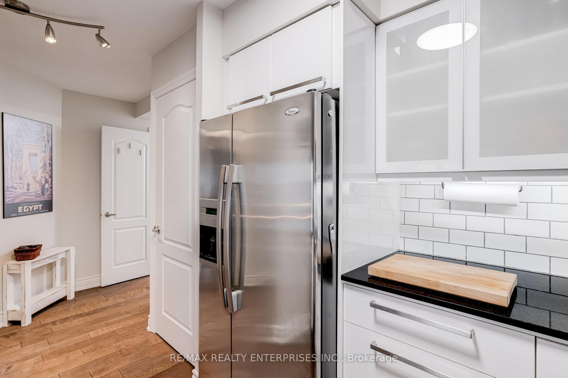2111 Lake Shore Road Unit 520 photo 11