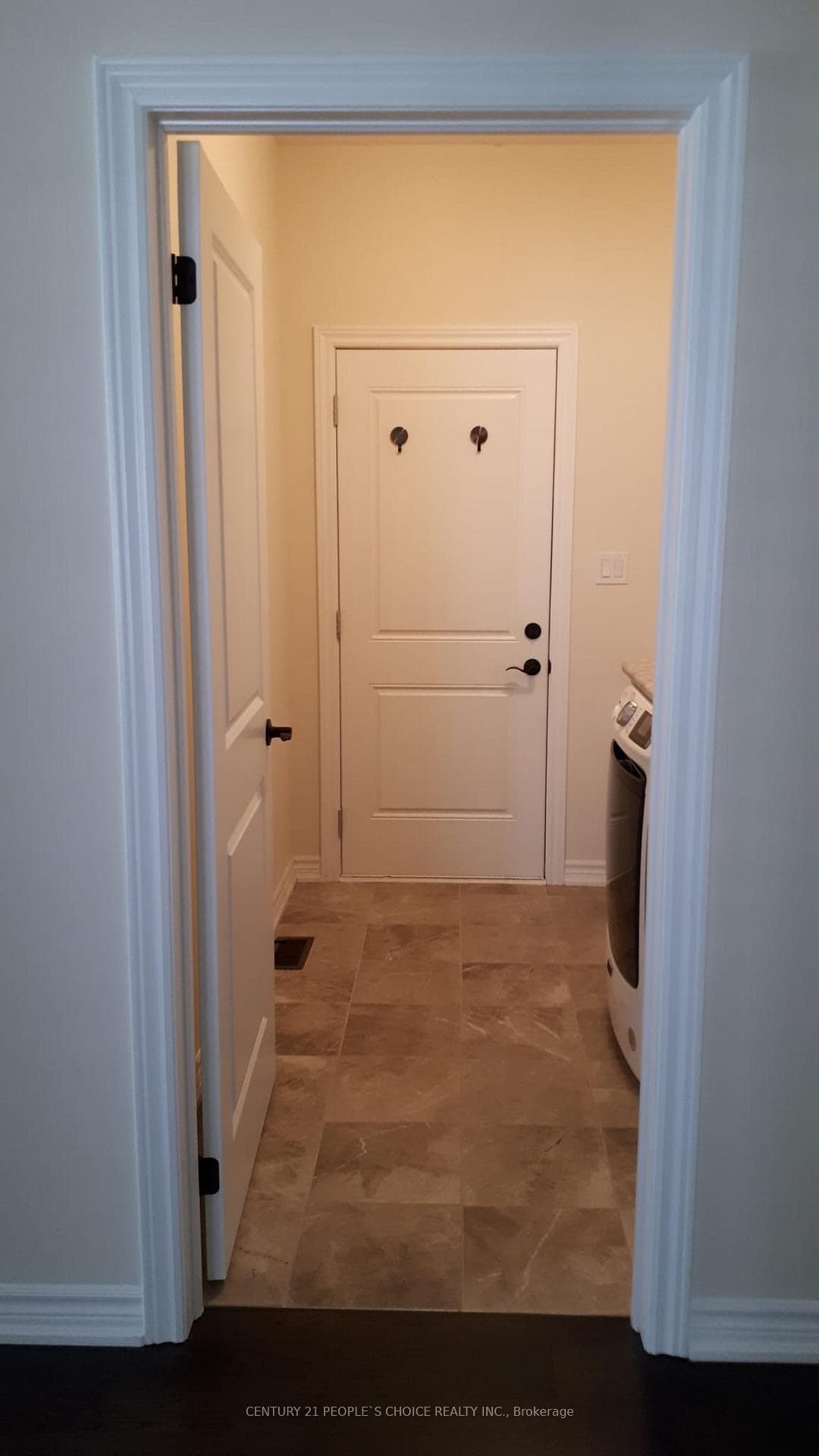 8 Prescott Crescent photo 18