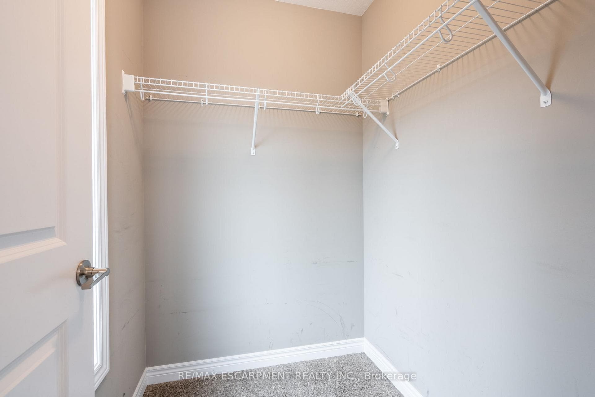 1890 Rymal Road Unit 126 photo 25