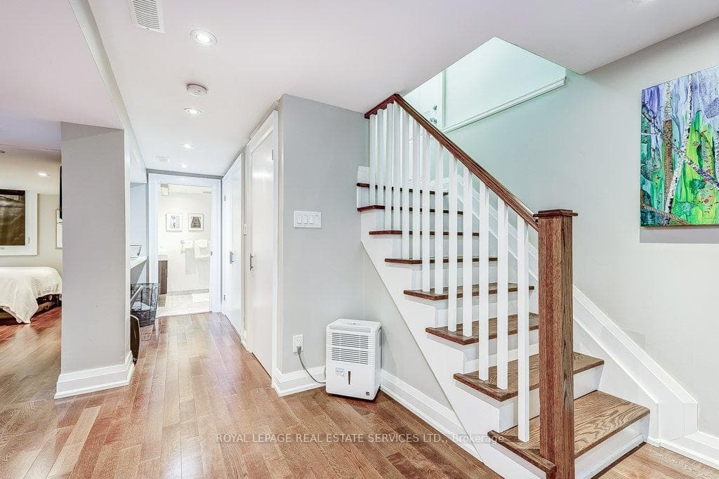 530 Windermere Avenue photo 26