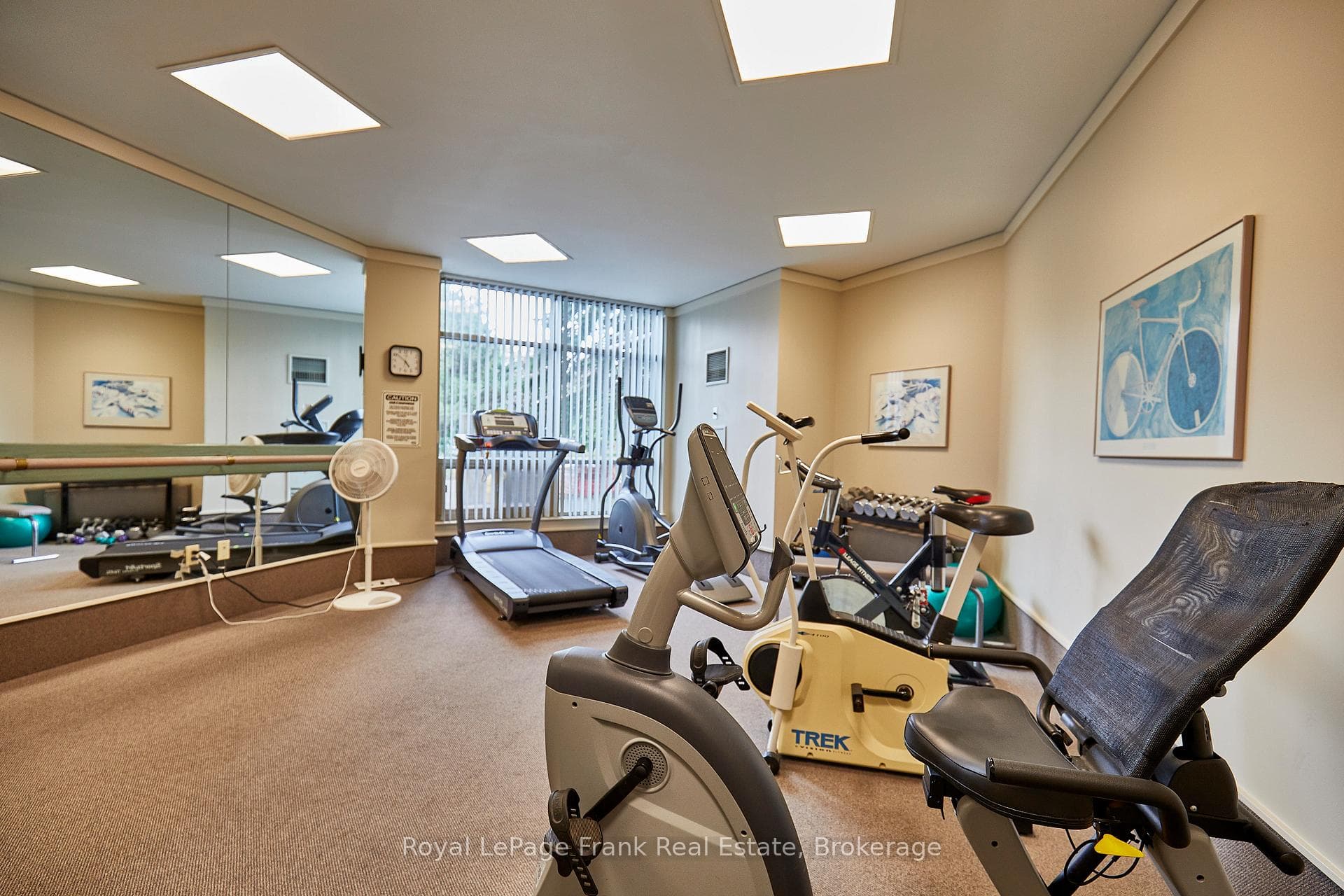 712 Rossland Road Unit 307 photo 35