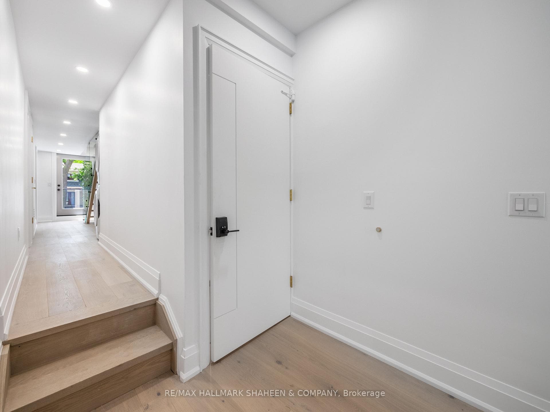 357 Euclid Avenue Unit A photo 4