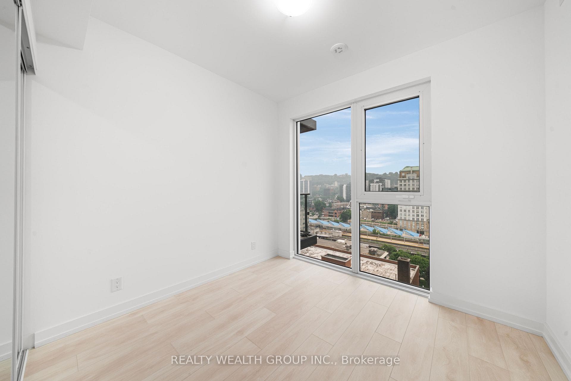 75 James Street Unit 1224 photo 10