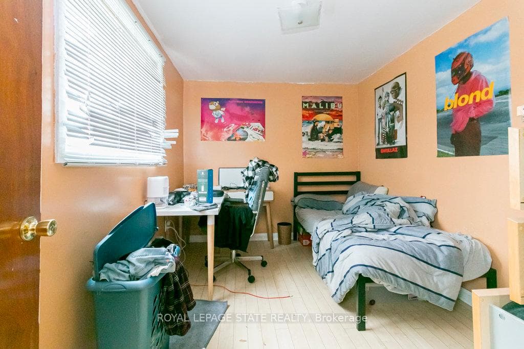120 Stroud Road photo 15