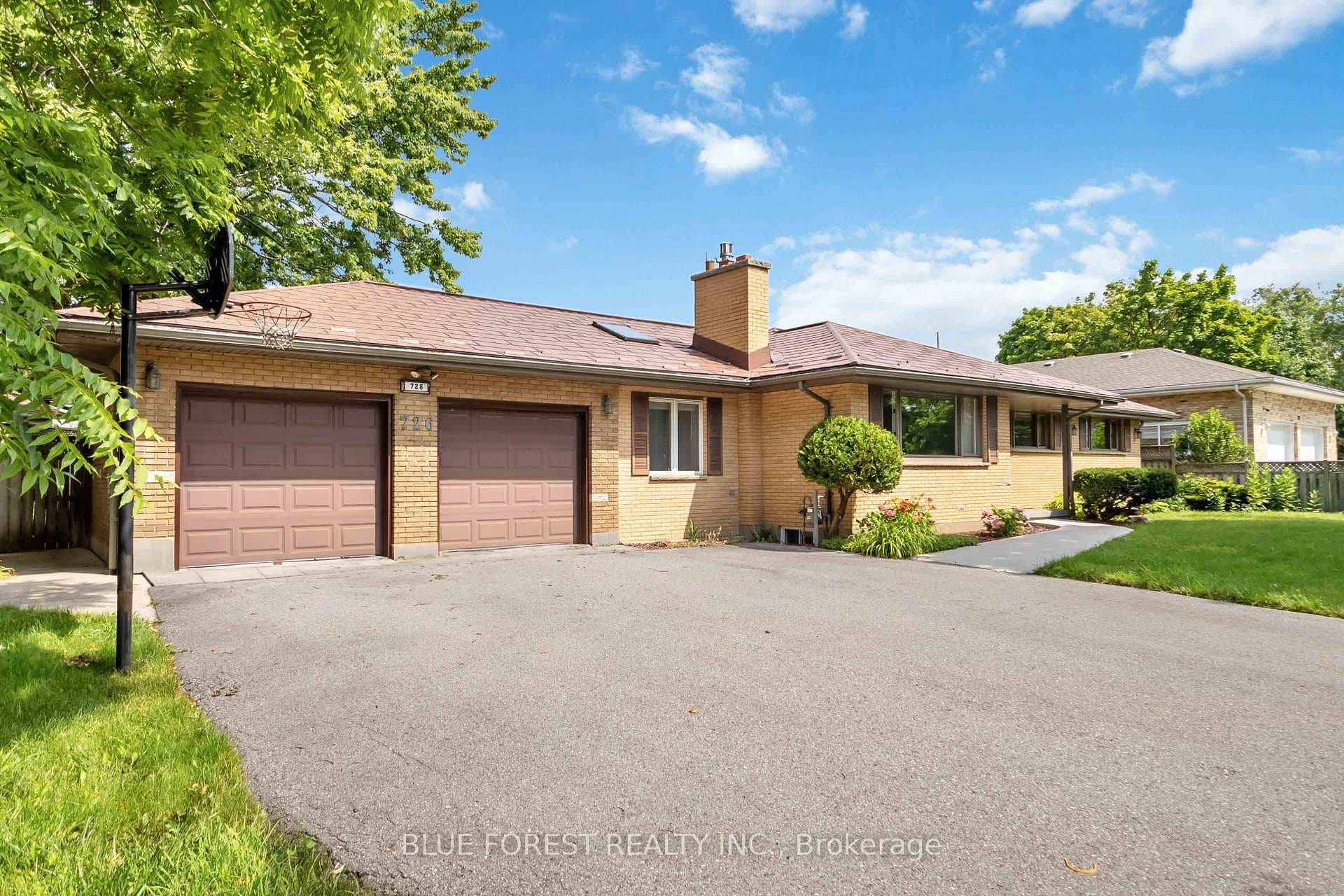 726 St Stephens Drive photo 30