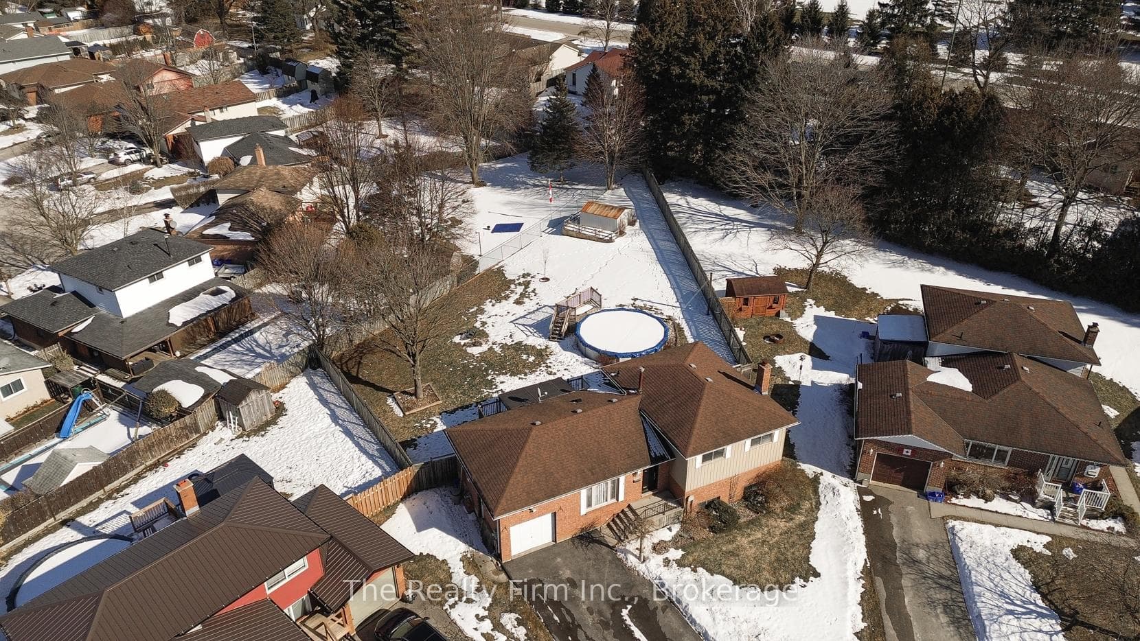 14 Linden Place photo 32
