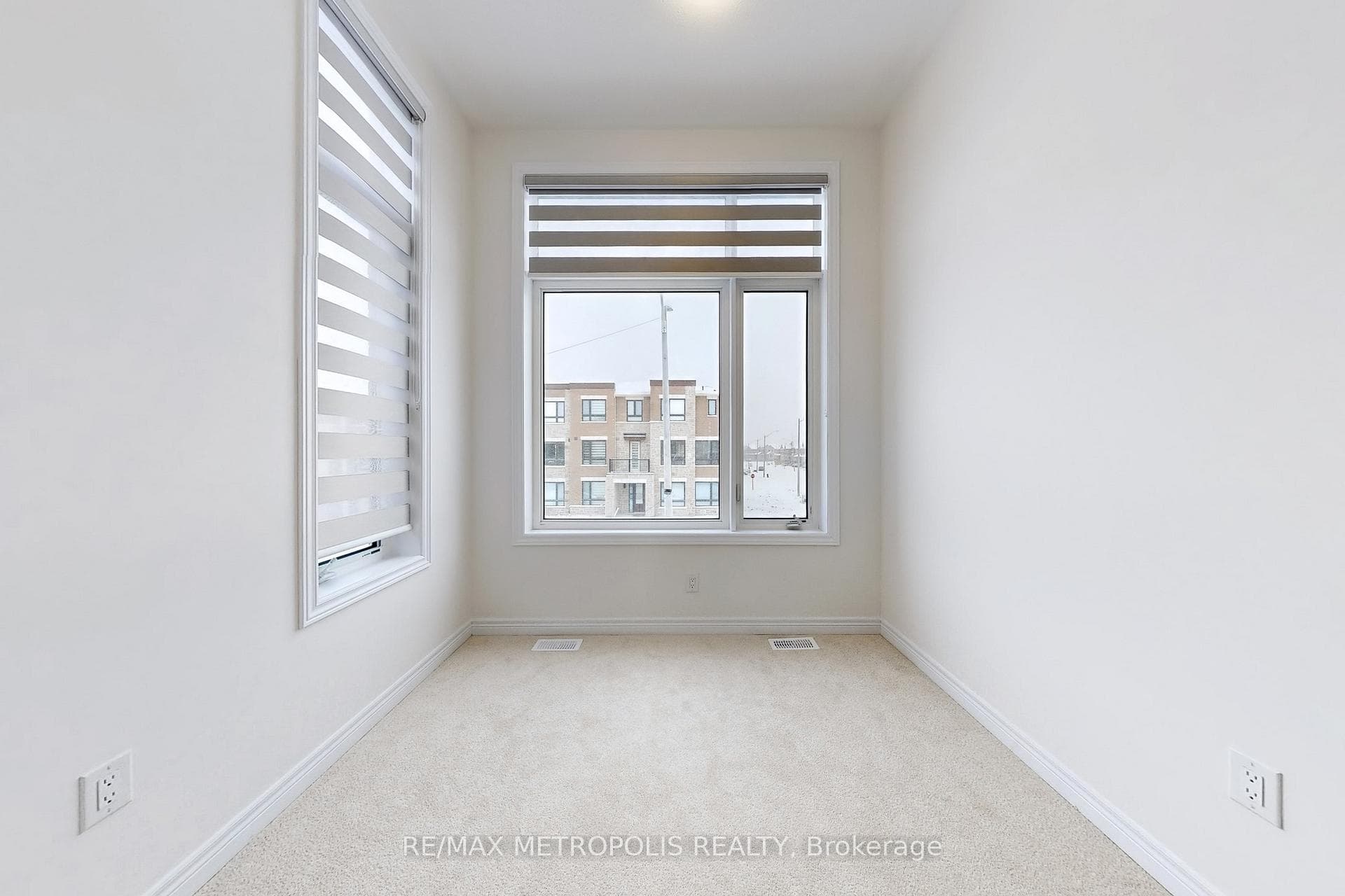 144 Mumbai Drive photo 25