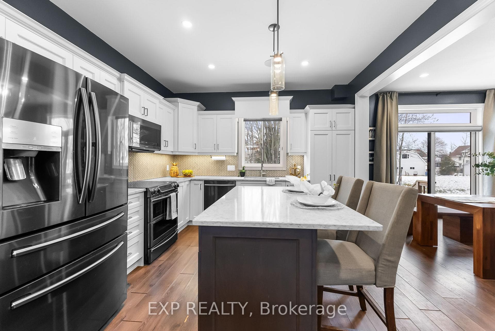 4026 Village Creek Drive photo 11