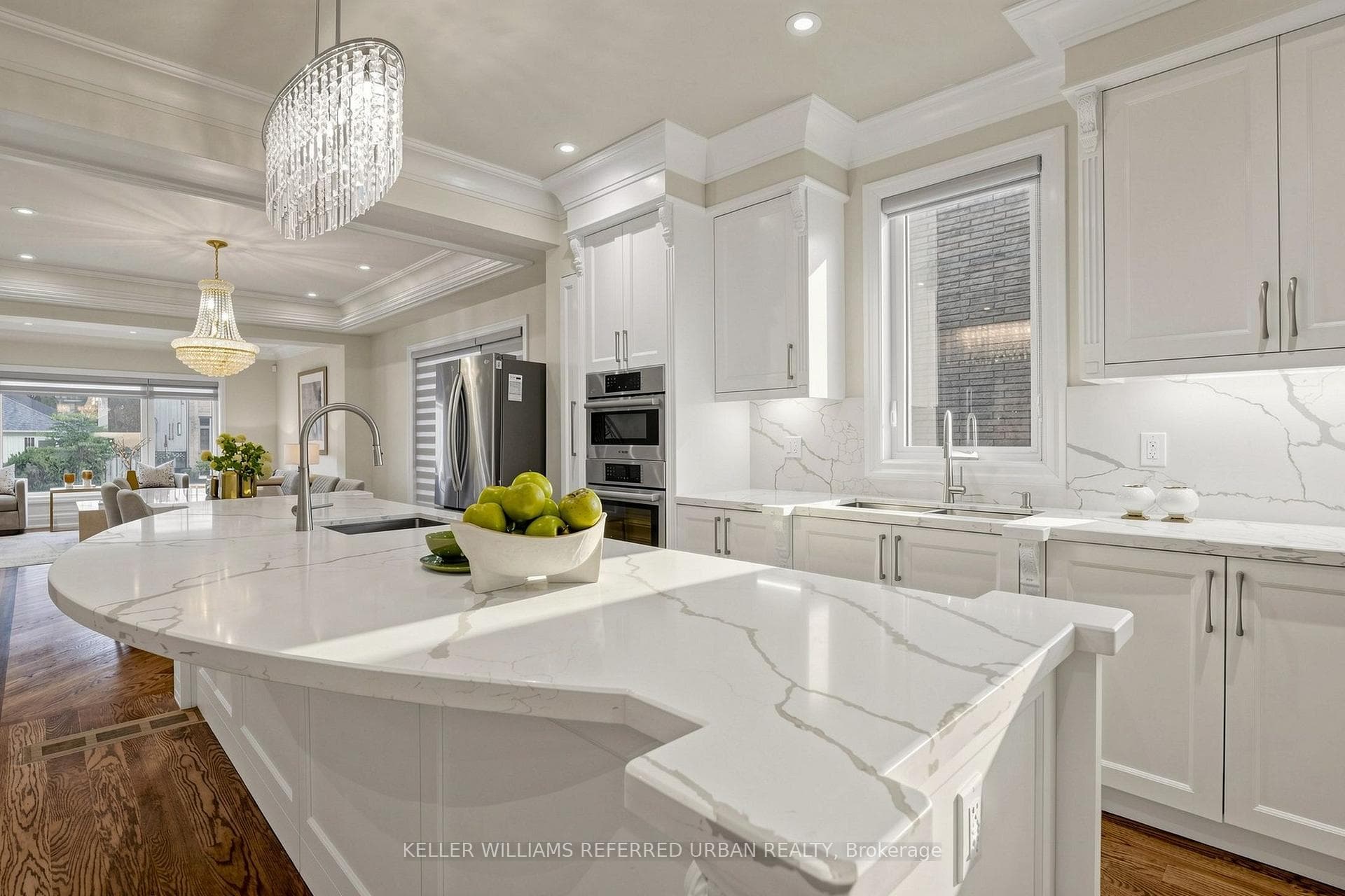 290 Empress Avenue photo 12