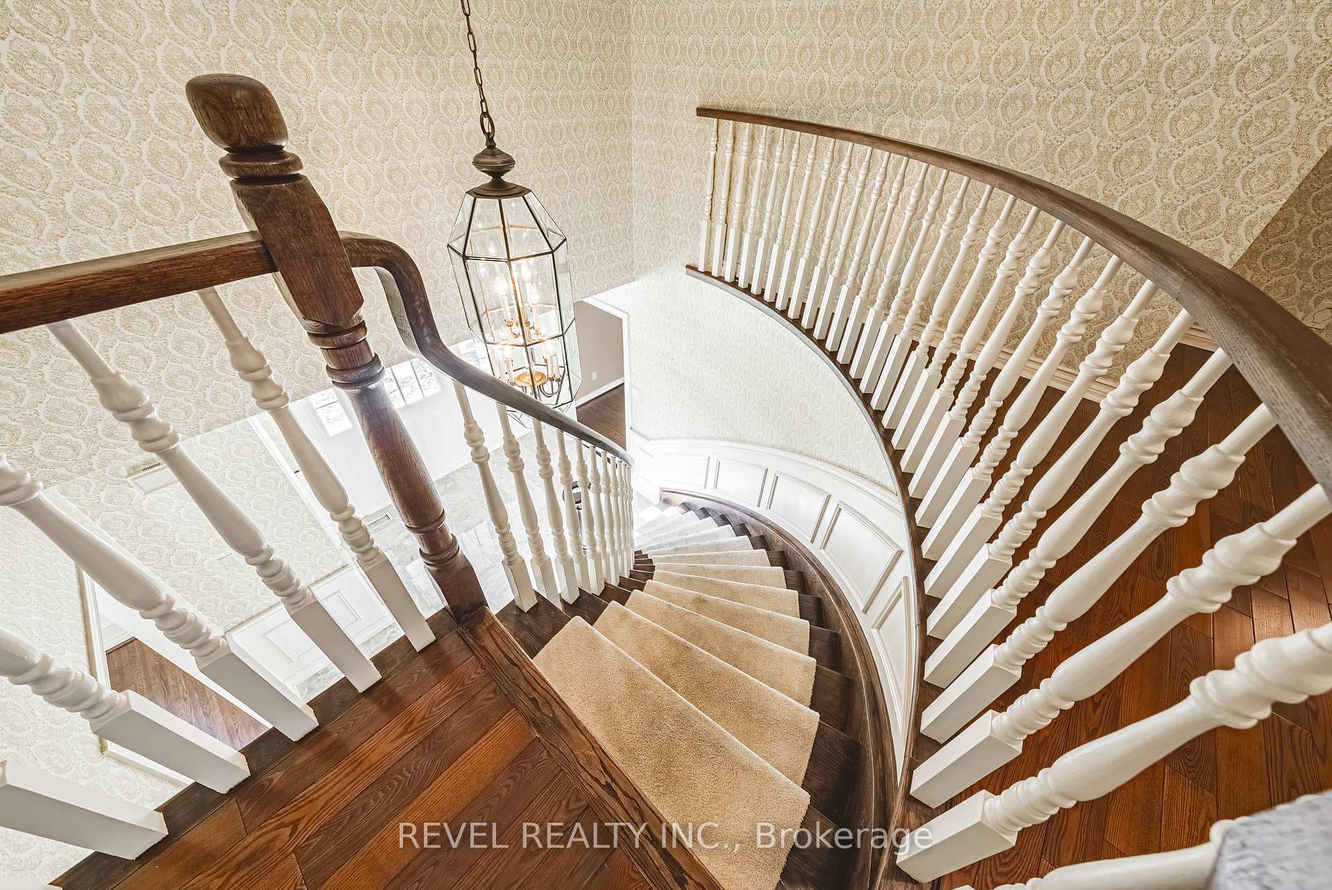 211 Mclaren Road photo 21