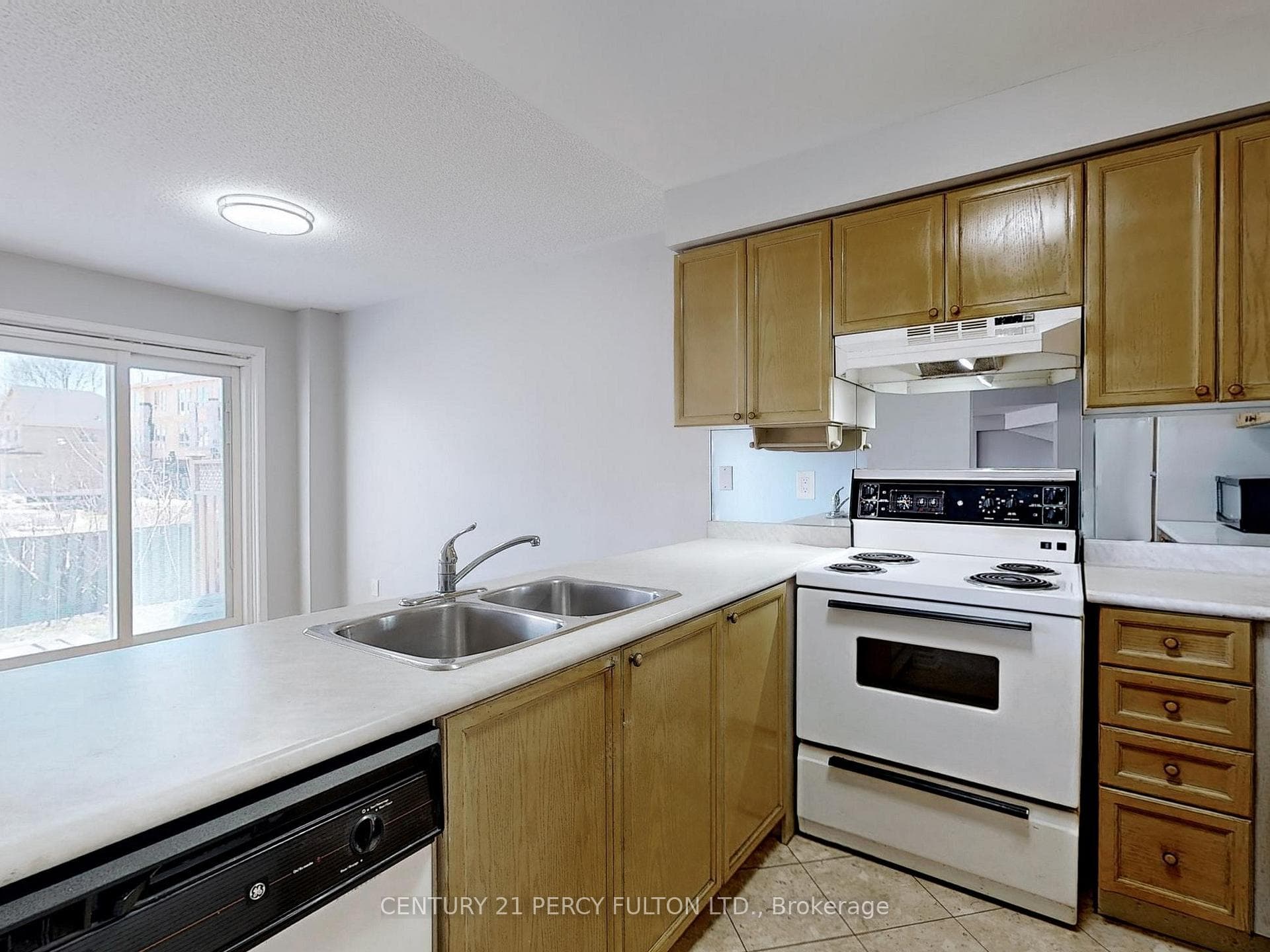 6157 Kingston Road Unit 13 photo 8