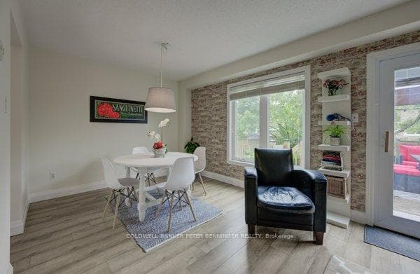 520 Eliza Crescent photo 13