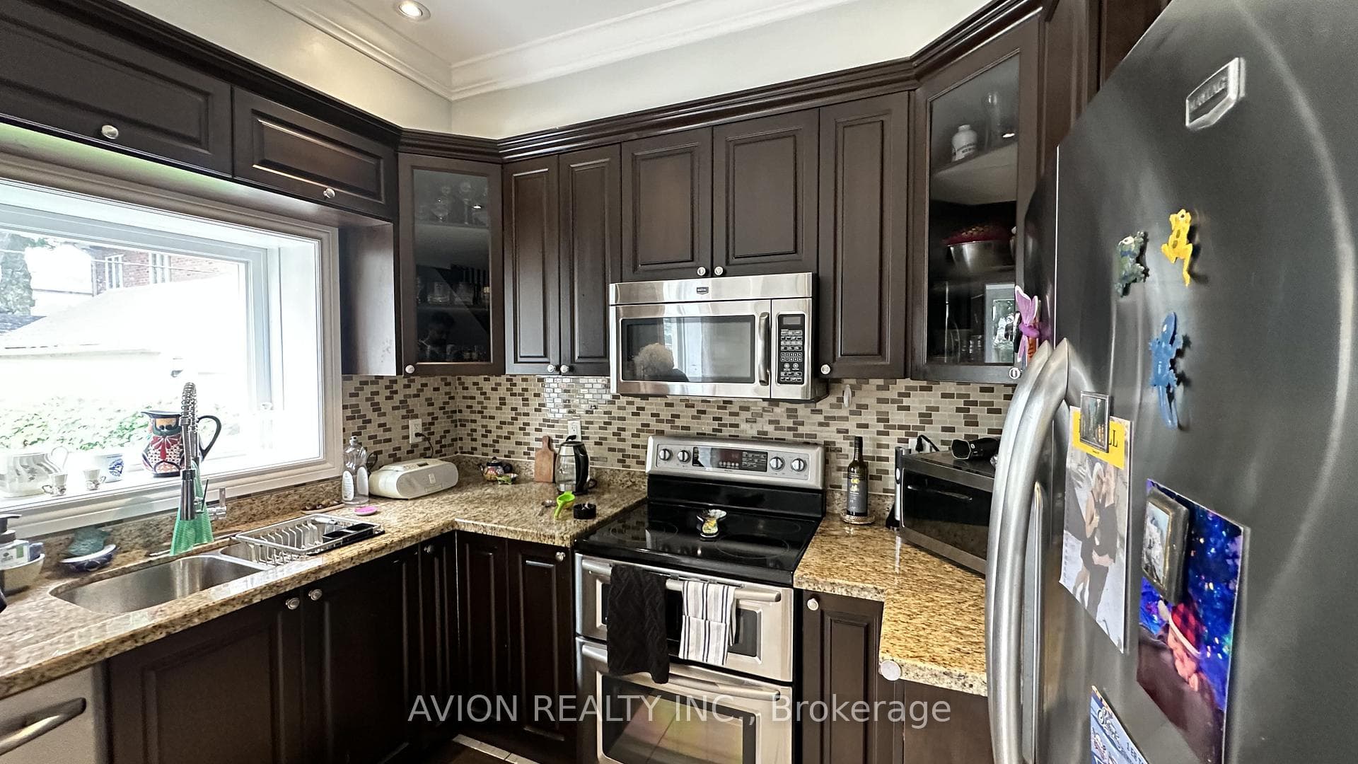 294 Warden Avenue photo 8