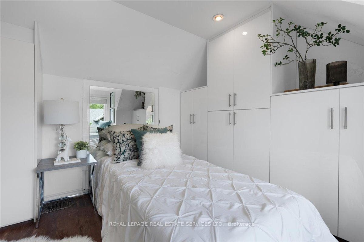 36 Appleton Avenue photo 29
