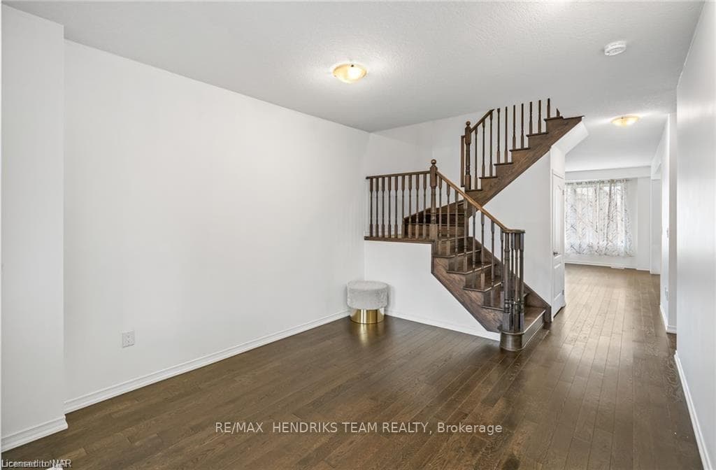69 ESTHER CRESCENT N/A photo 4