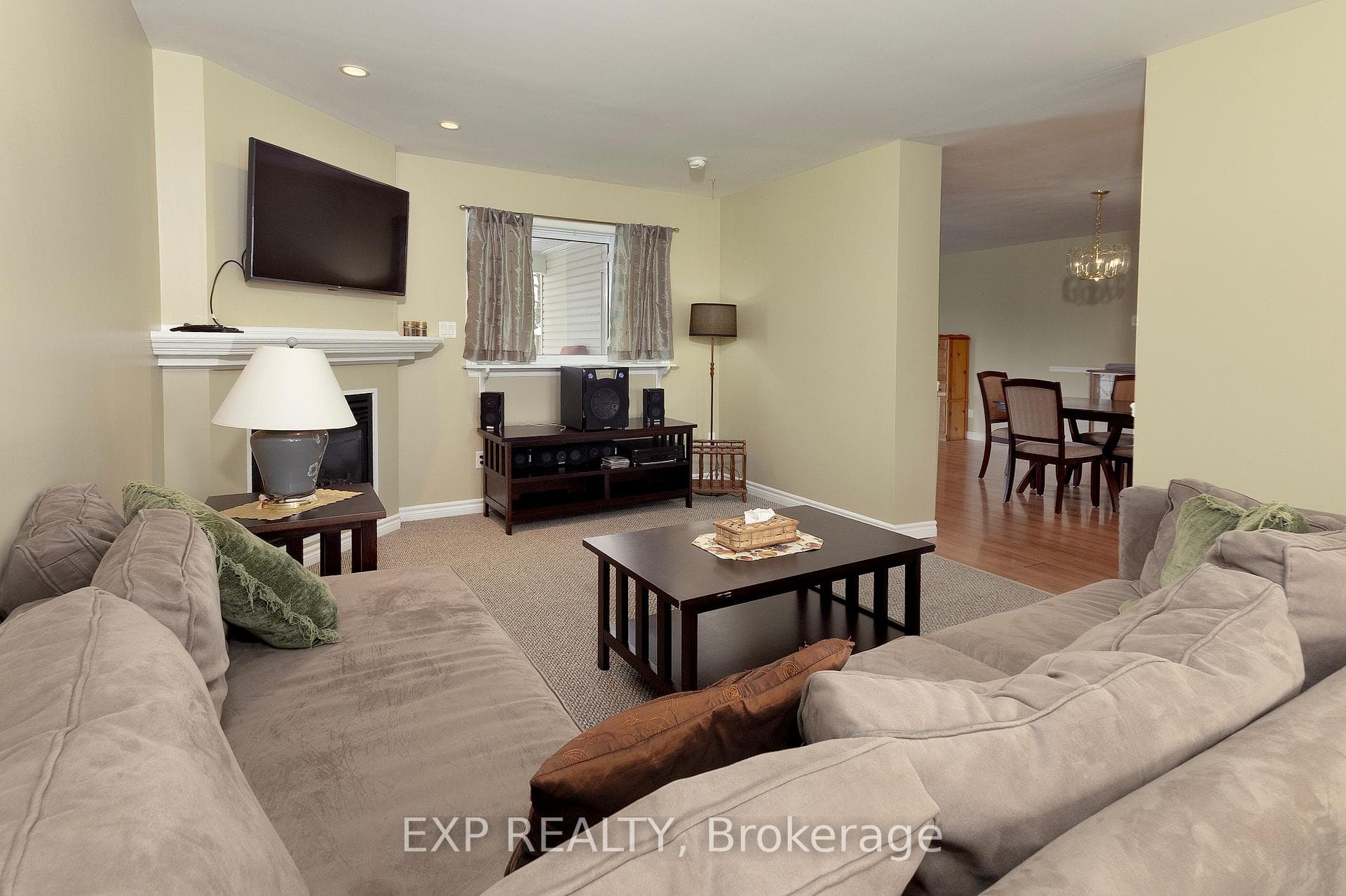 141 Dyer Street photo 6