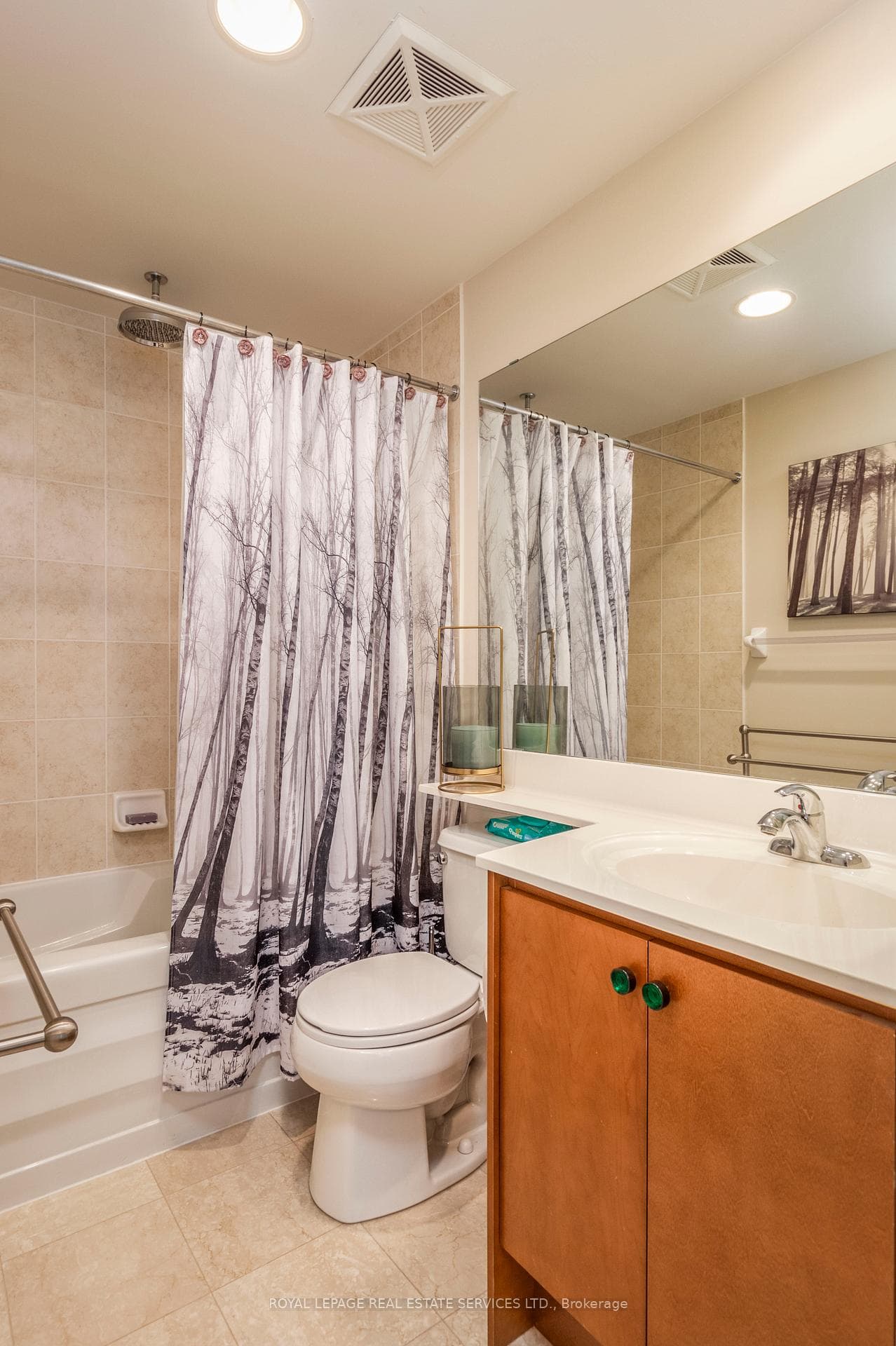 319 Merton Street Unit 202 photo 12