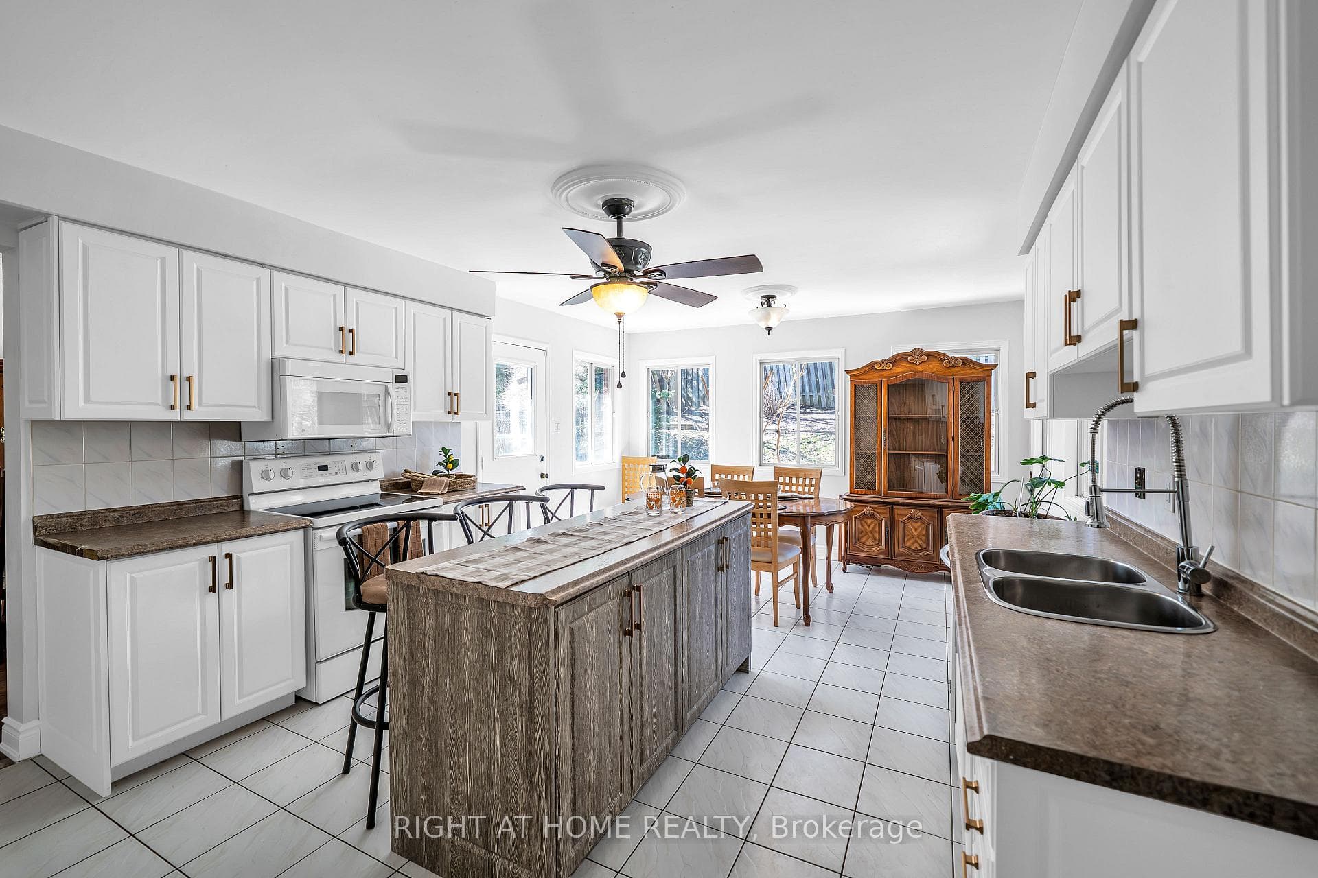 1657 Dellbrook Avenue photo 14