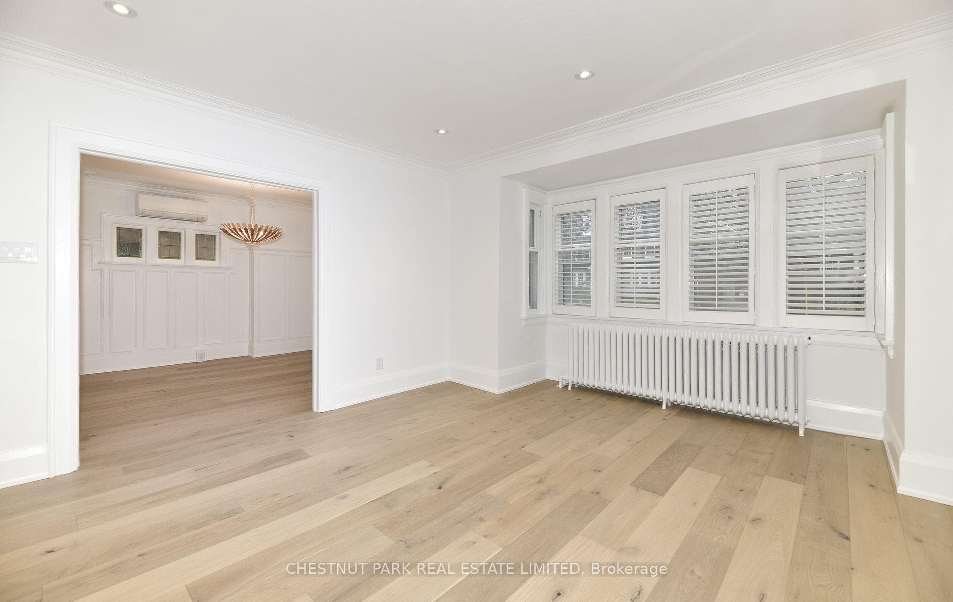 11 Rose Park Crescent Unit Main photo 5