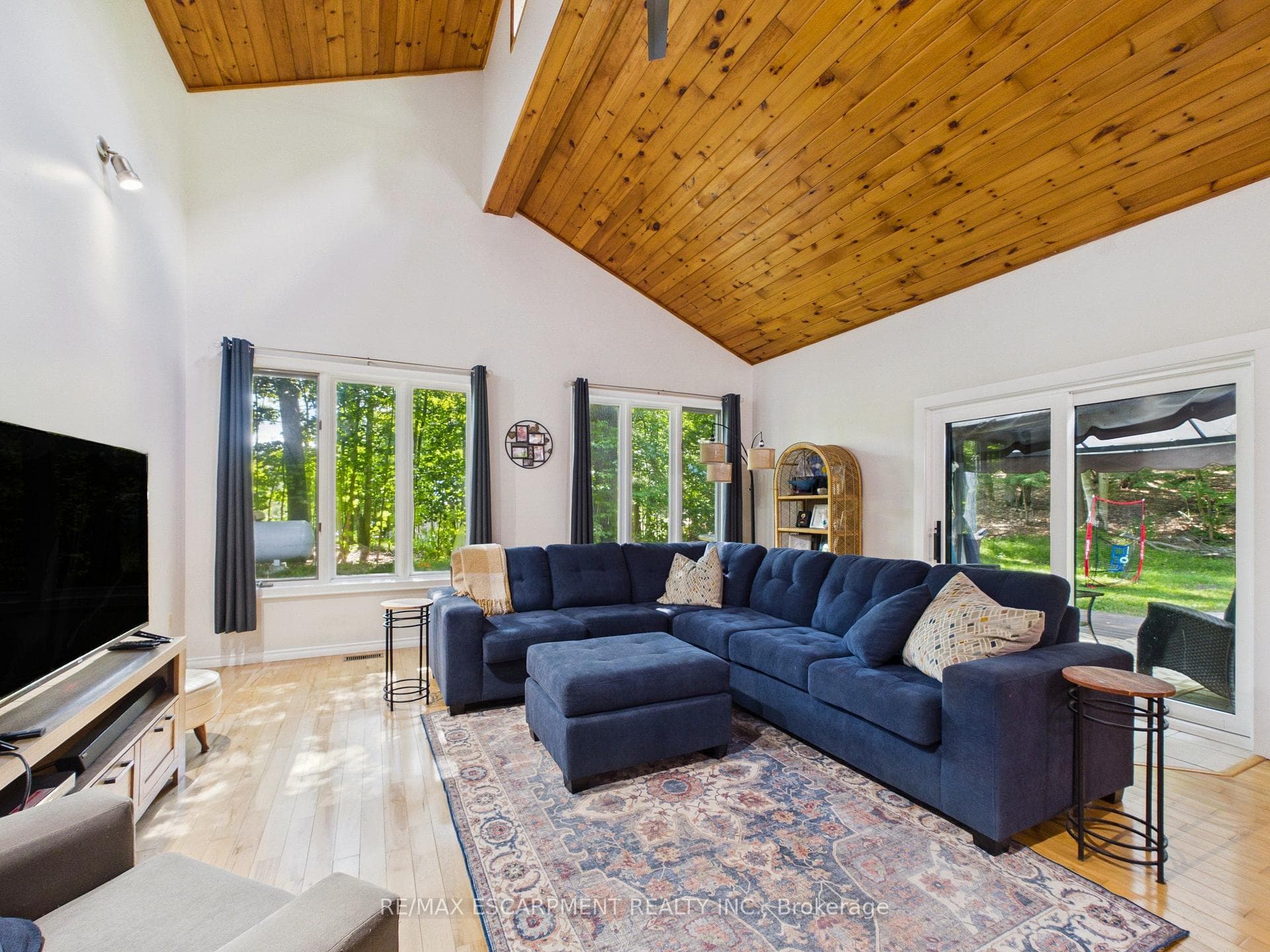 1060 Golden Beach Road photo 11