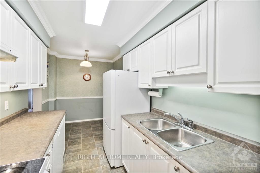 21 SHEARER Crescent photo 14