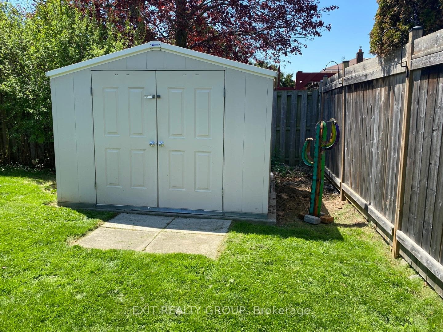 22 Joyce Crescent photo 11