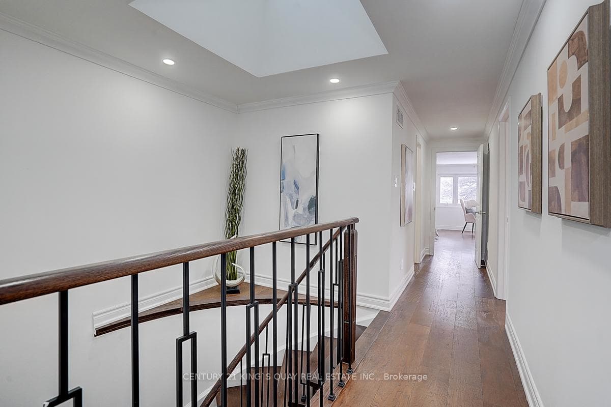 103 Stirling Crescent photo 27