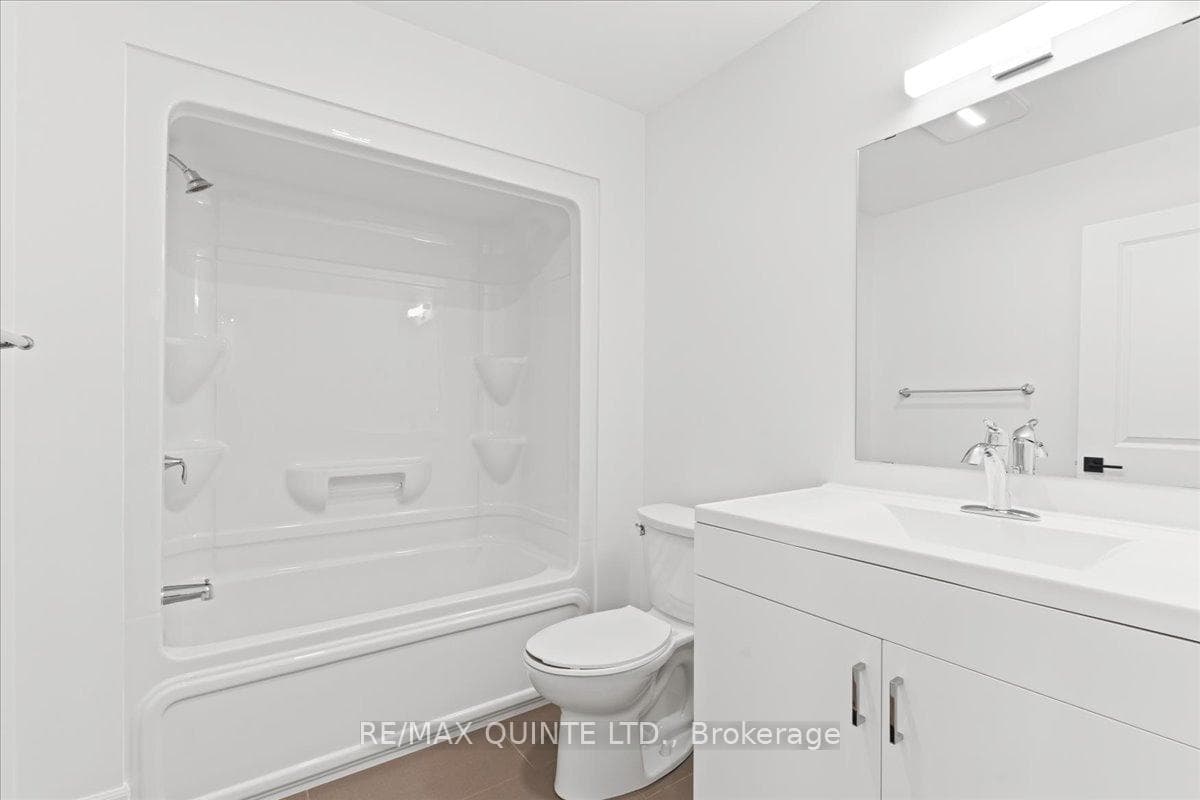 24 Evans Street photo 17