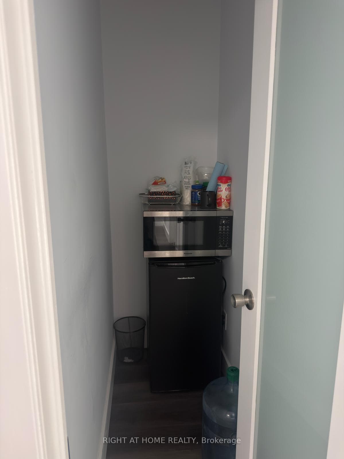 50 Steeles Avenue Unit 202 photo 6
