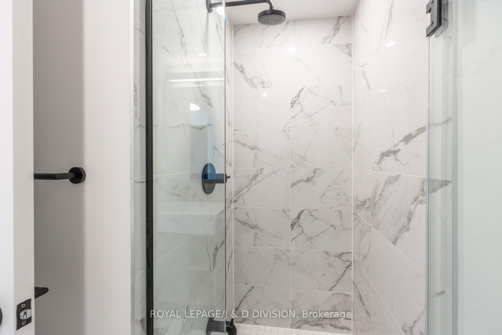 Glass Door Shower in Main