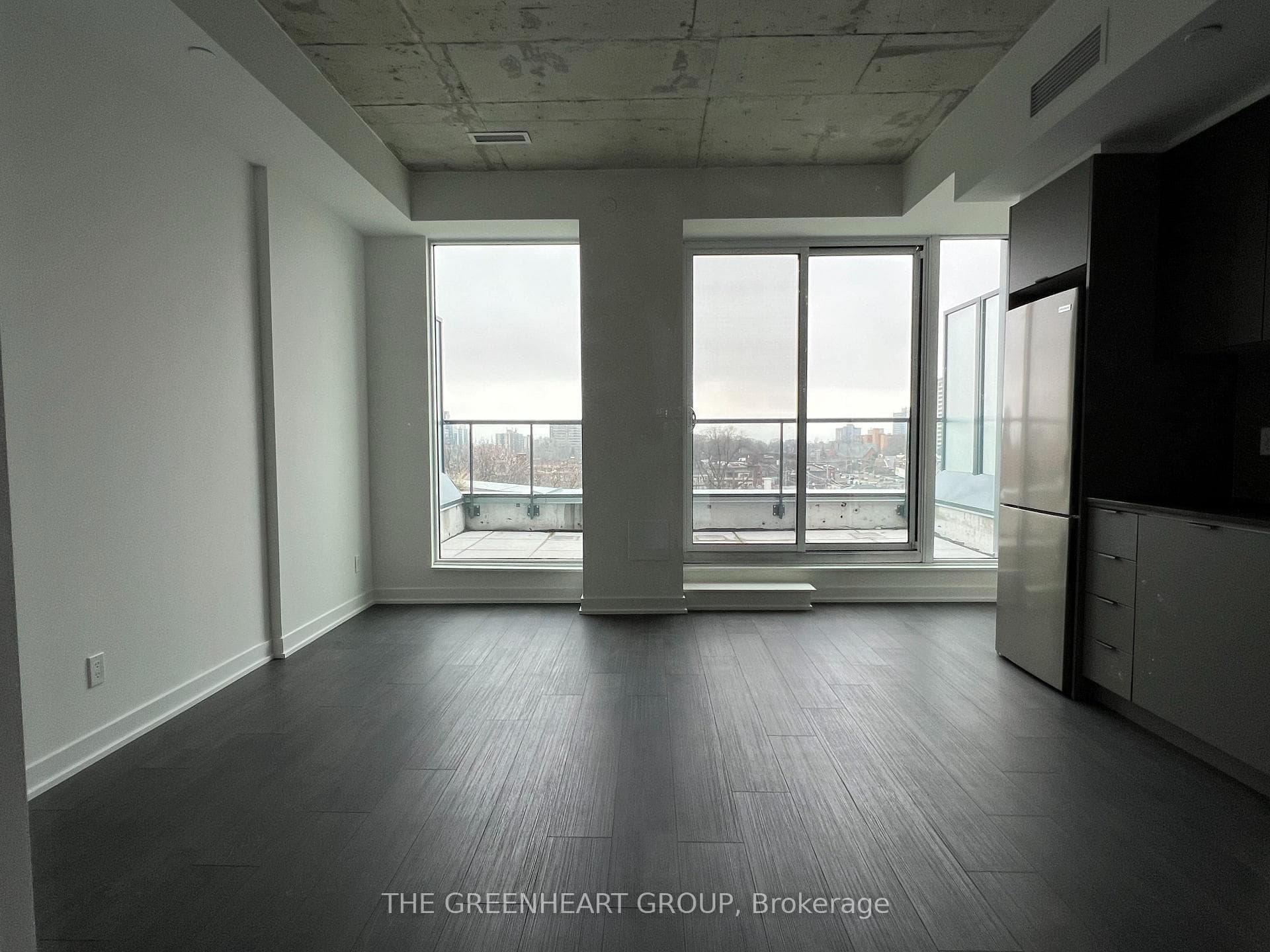 57 Brock Avenue Unit 706 photo 13