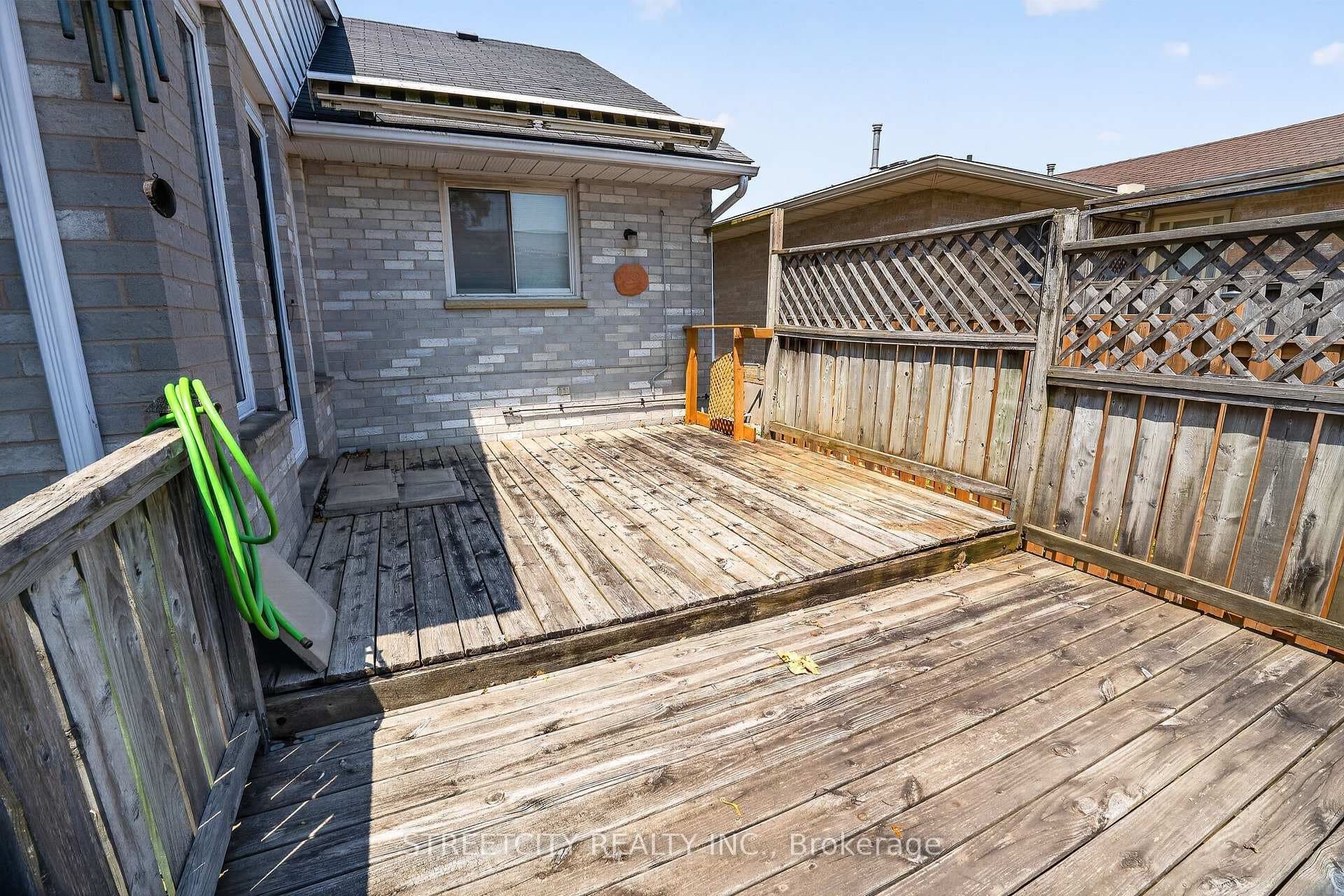 11 Rickwood Place photo 33