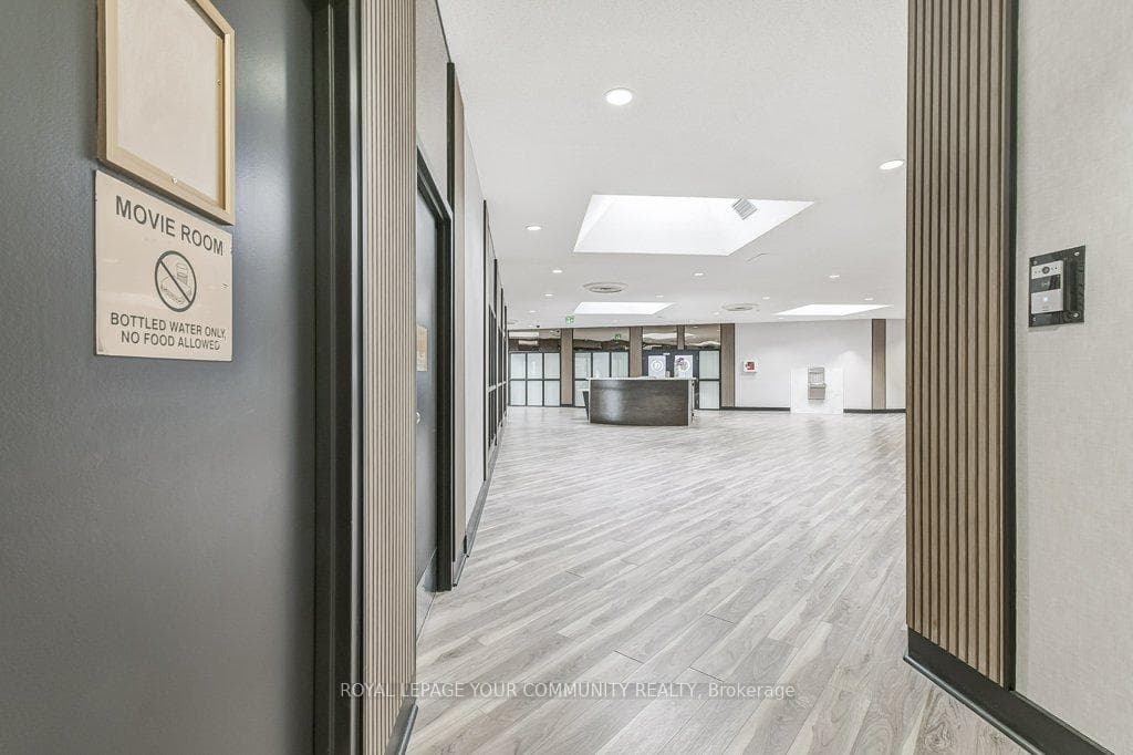 30 Harding Boulevard Unit 315 photo 41