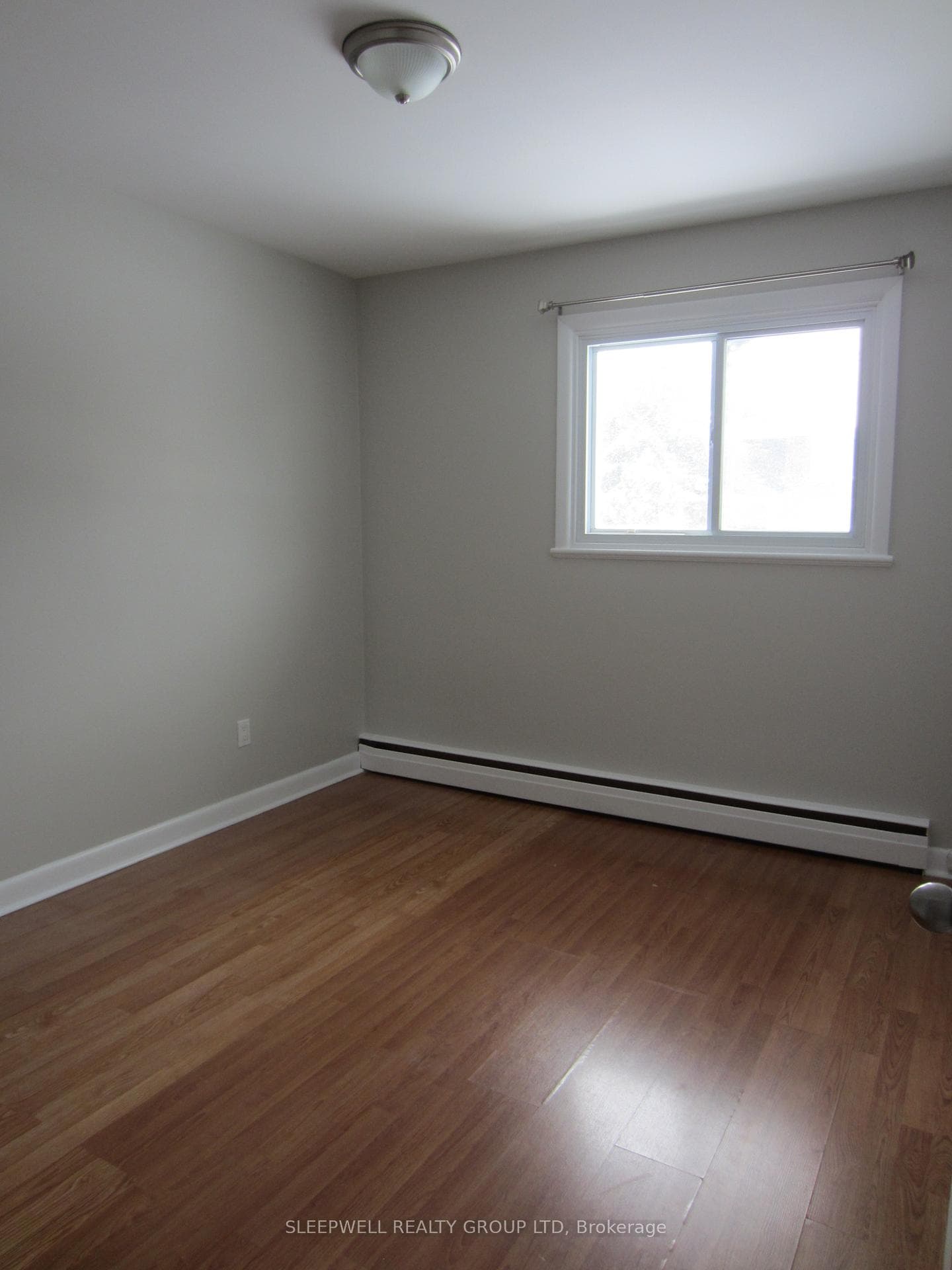 473 Vernon Avenue photo 32