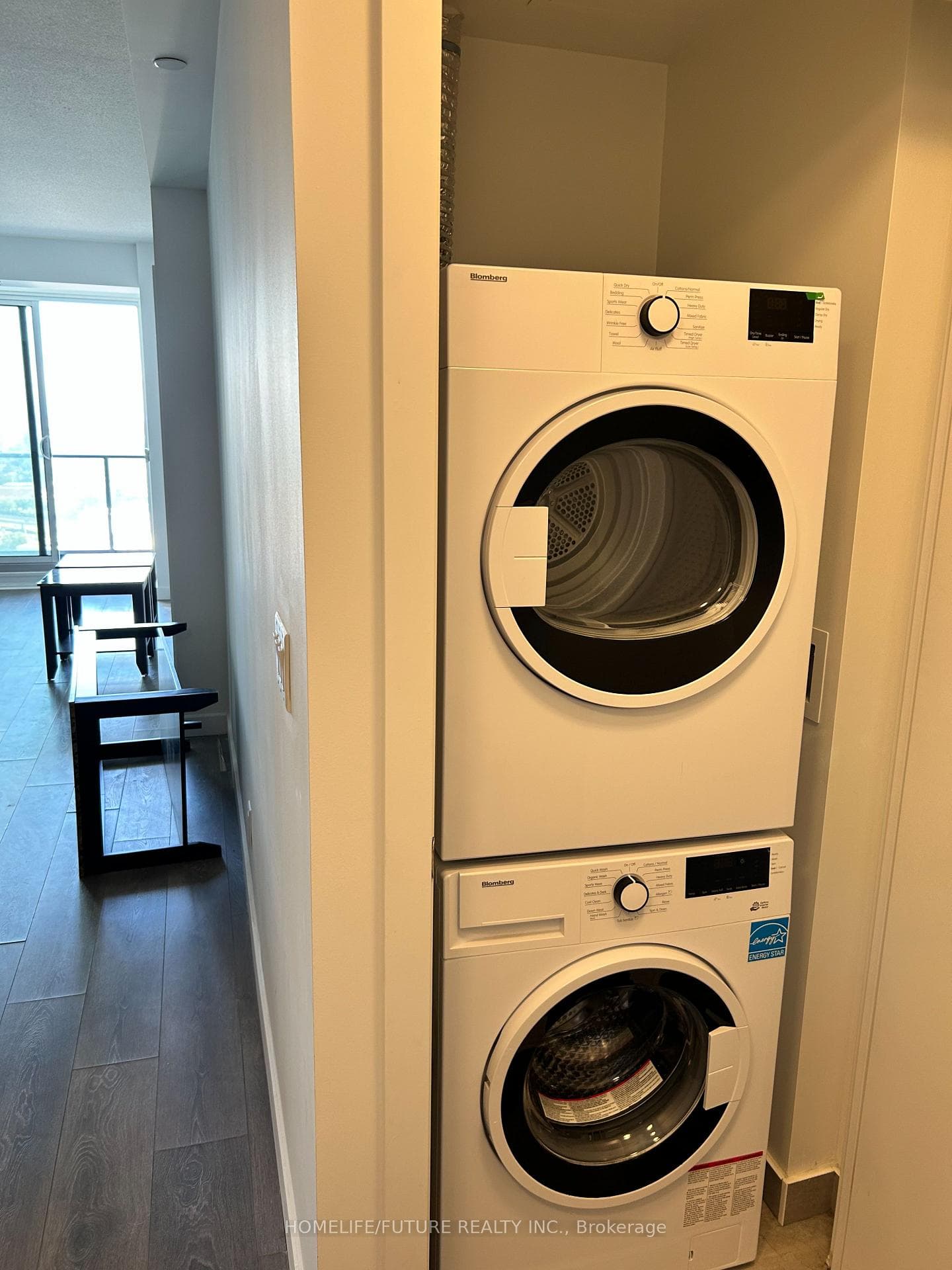 38 Forest Manor Road Unit 1406 photo 4