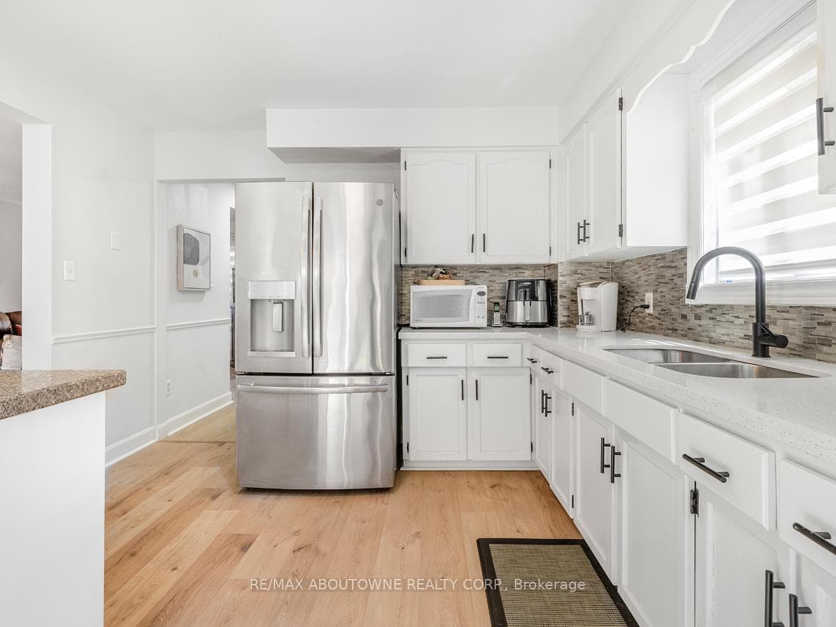 95 Kerr Boulevard photo 18