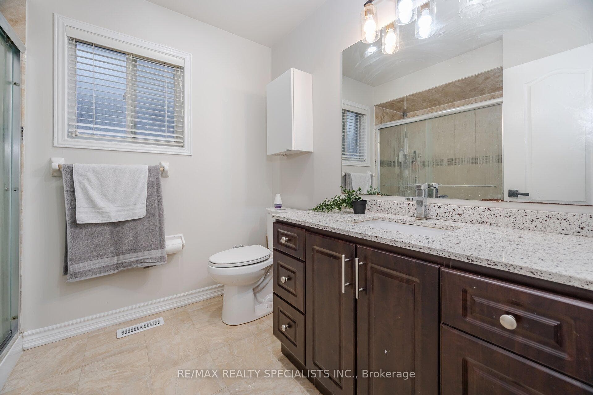 6 Flatfield Way photo 28