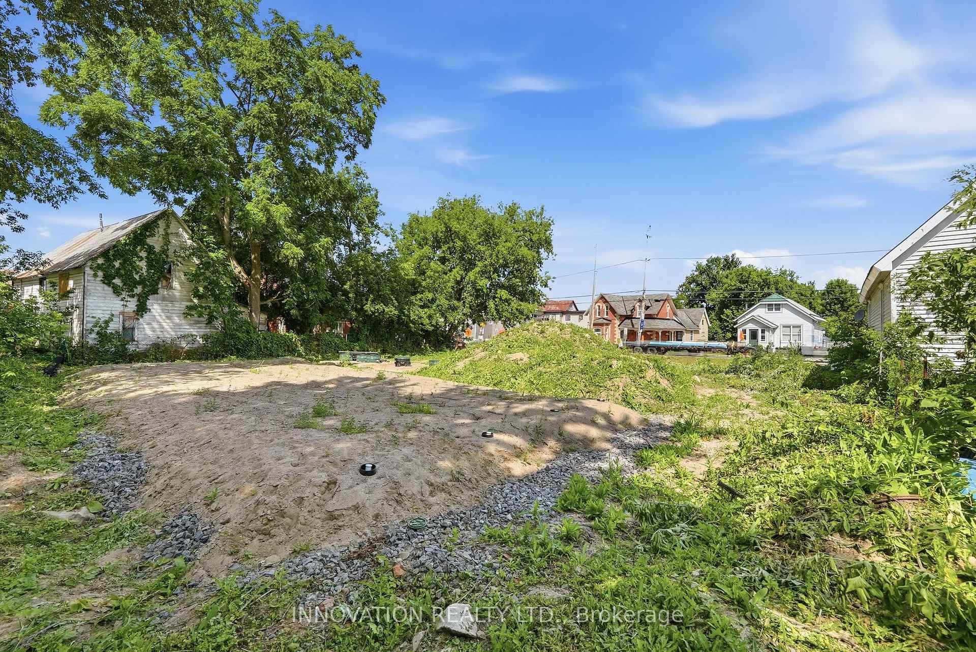 2322 Roger Stevens Drive photo 7