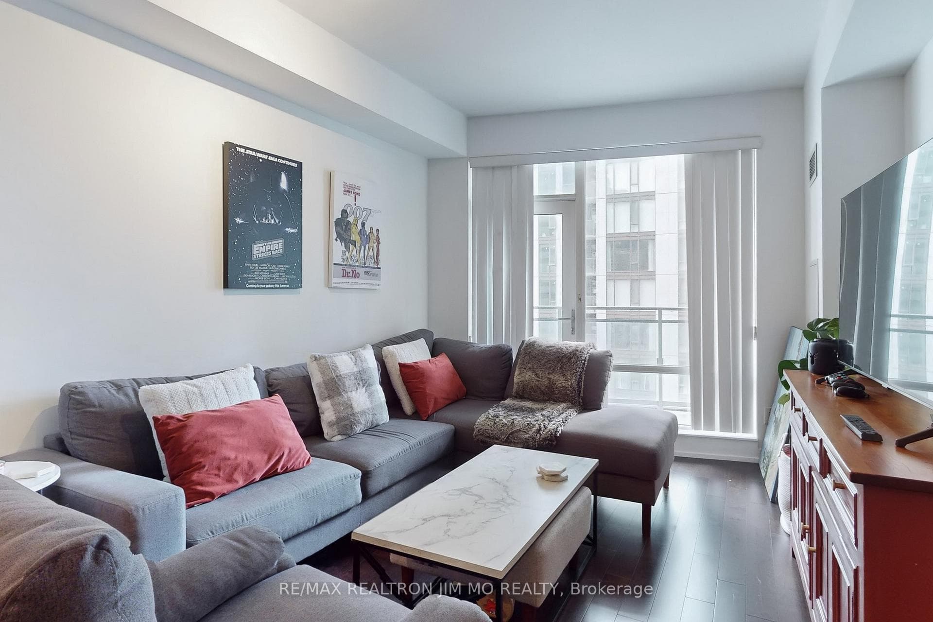 21 Widmer Street Unit 1812 photo 5