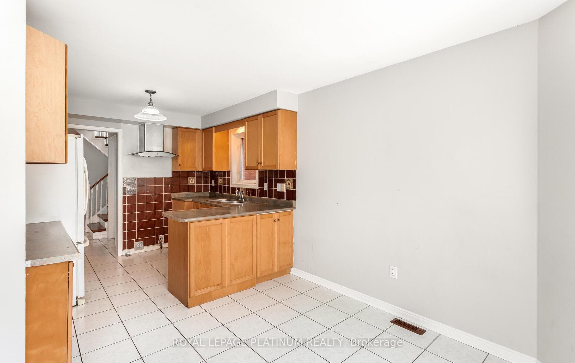 51 Ripley Crescent photo 11