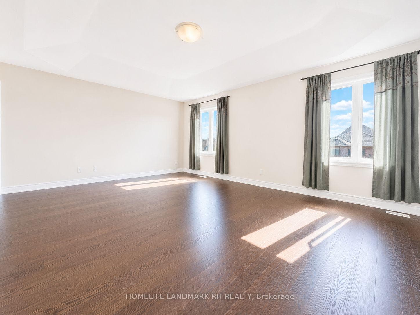 158 ROTHBURY Road photo 15