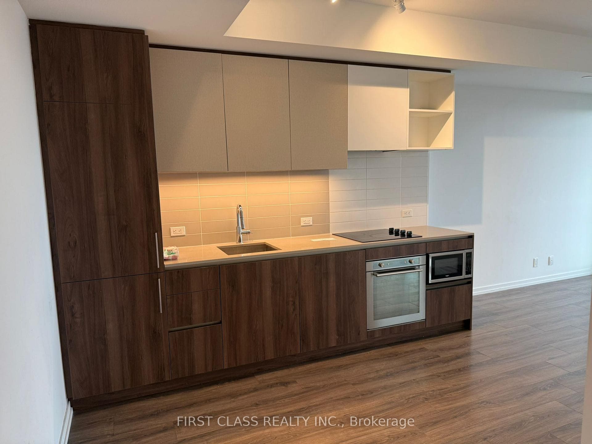 1000 Portage Parkway Unit 1501 photo 2
