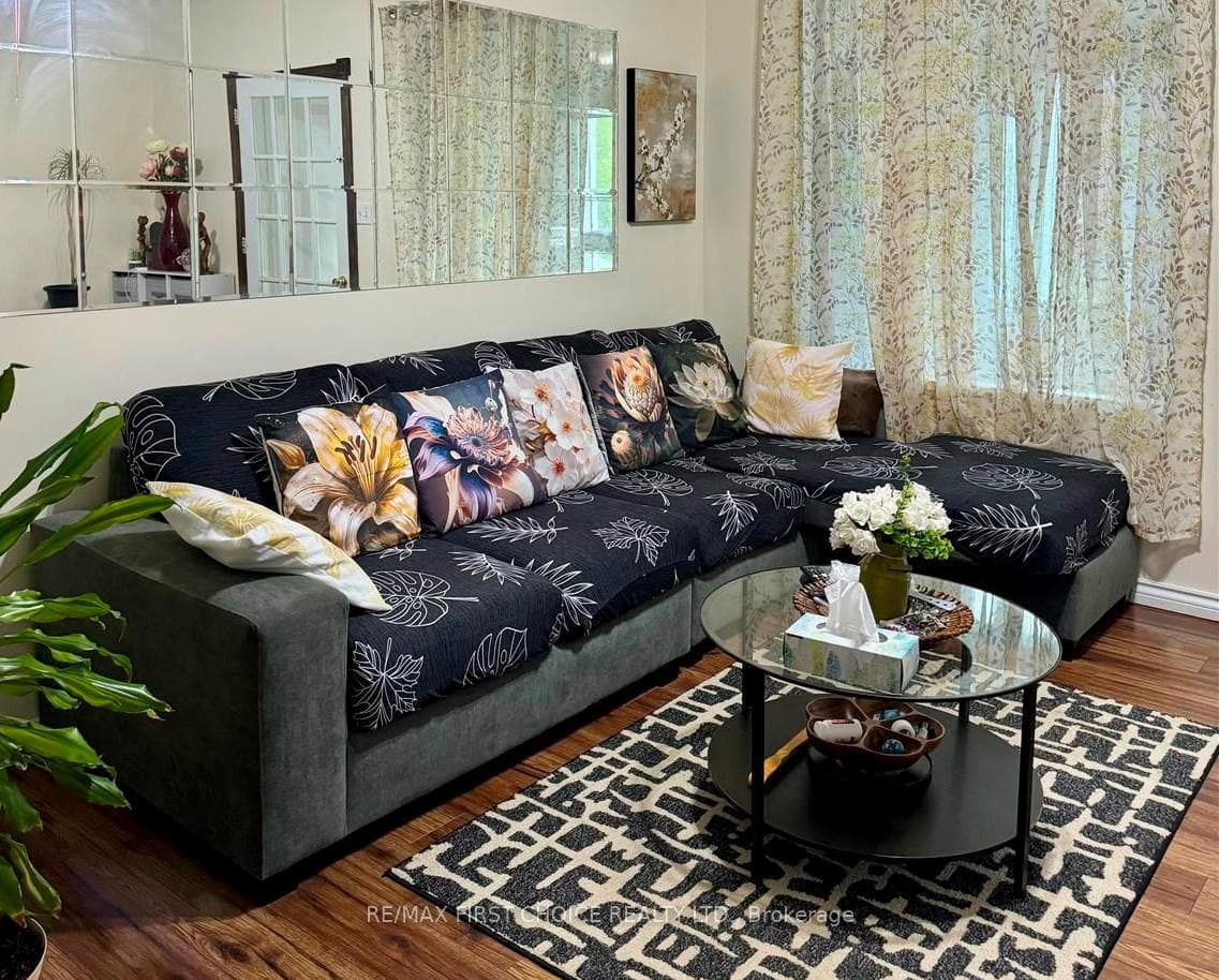 264 Amelia Street photo 5