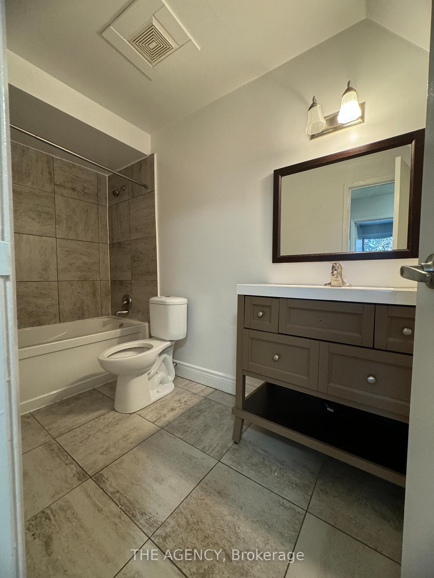 477 Dean Avenue Unit 13 photo 12