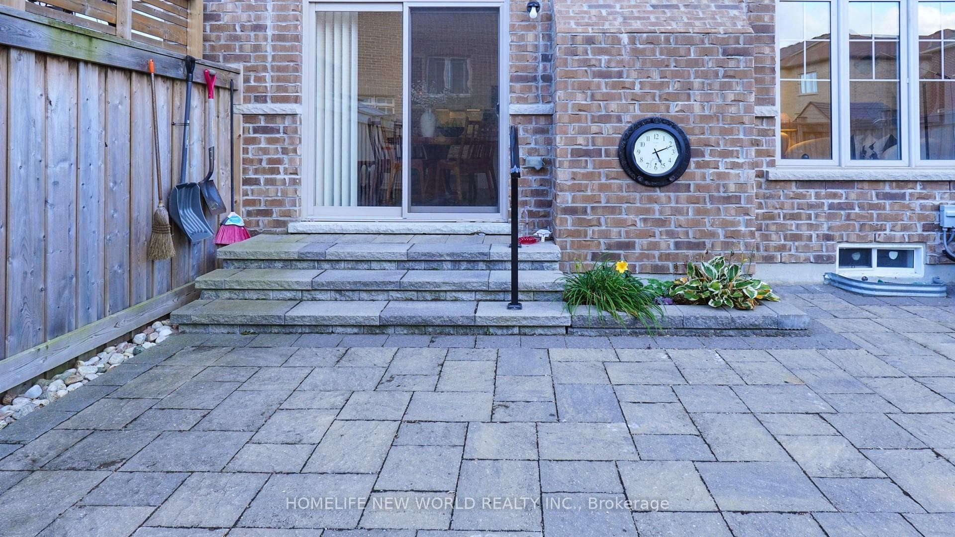7 Chouinard Way photo 34