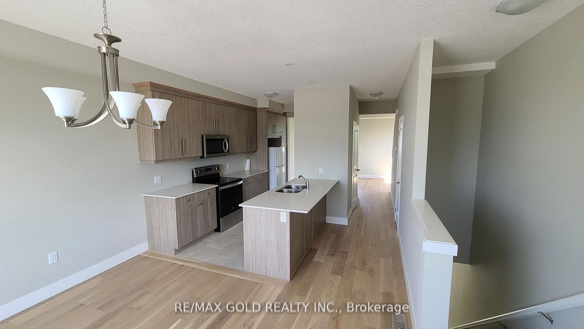 177 Edgevalley Road Unit 152 photo 4