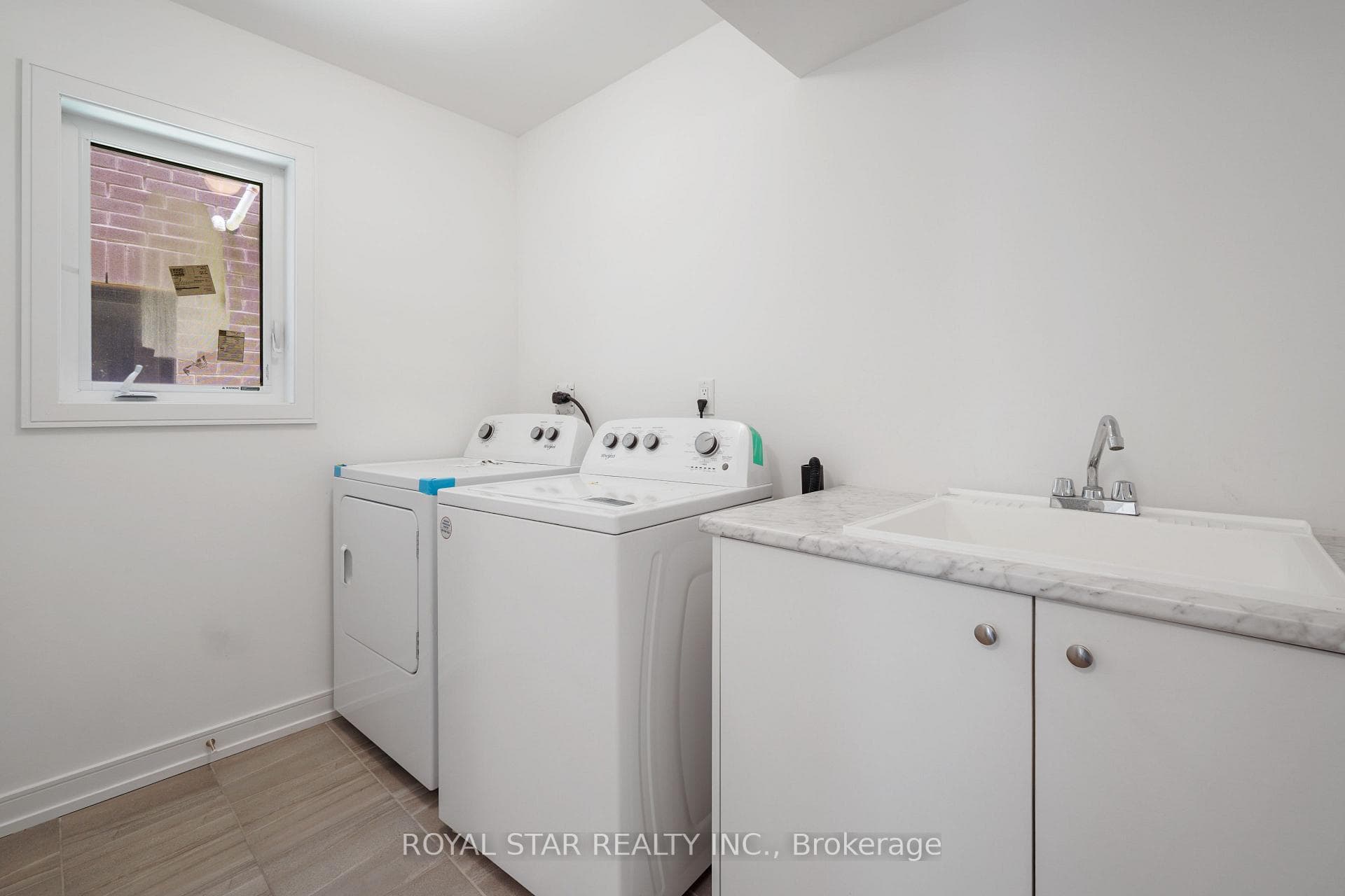 13 Red Maple Lane photo 5