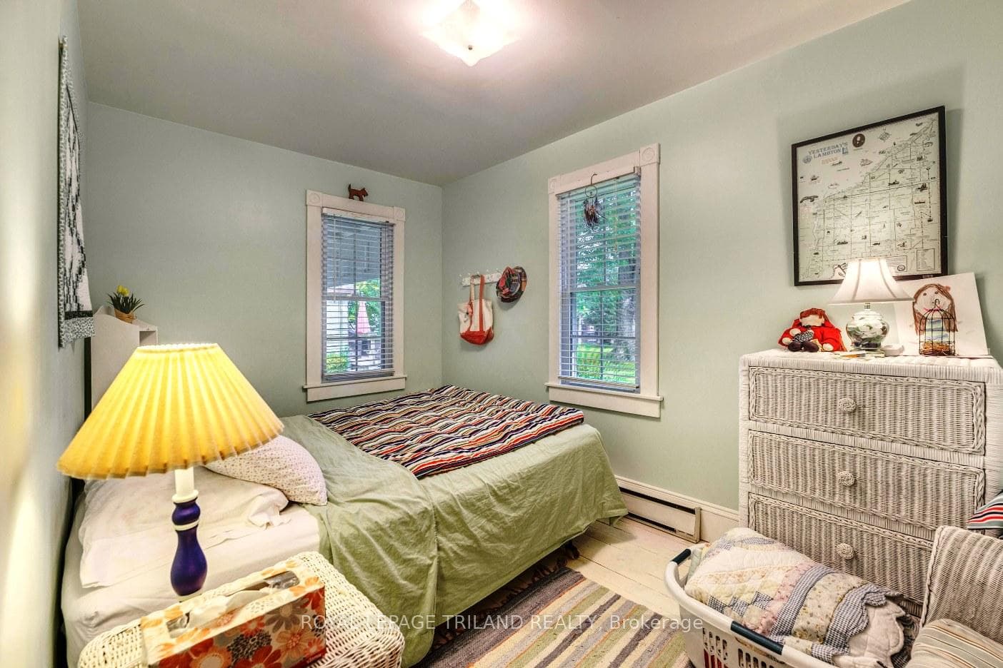 4555 William Street photo 11
