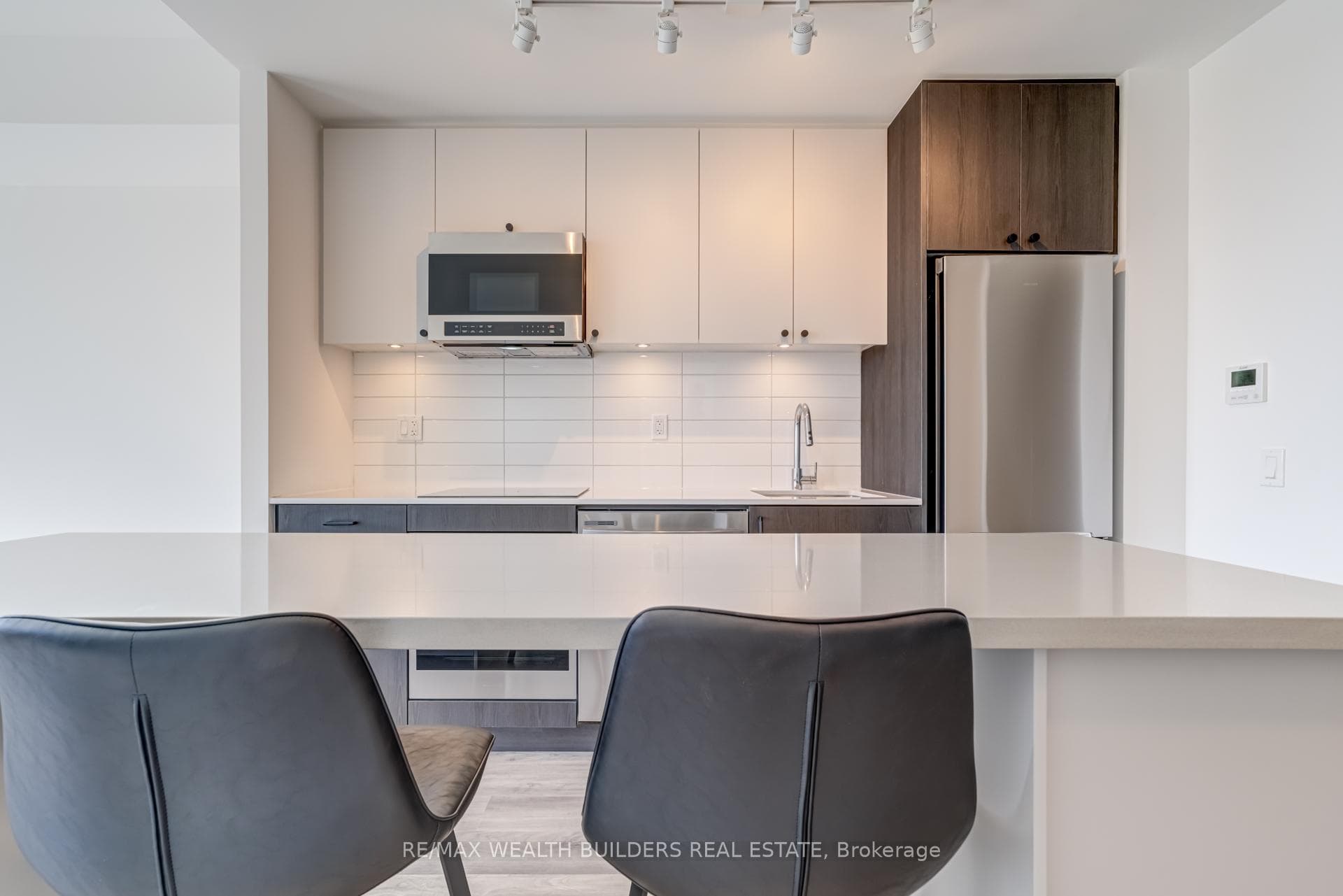 6 Chartwell Road Unit 412 photo 9